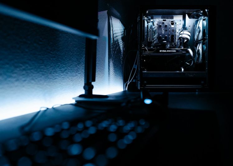 Leasing, renting or buying a server – which financing option makes sense for your infrastructure?
