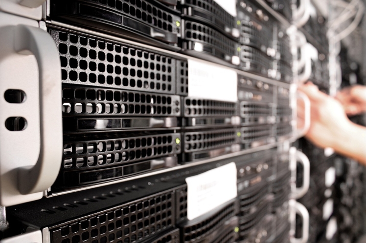 Refurbished Dell server for AI – when is it worth choosing over a new one