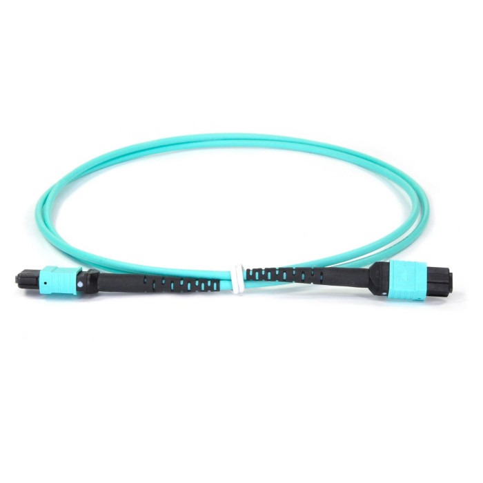 Glasfaser- optic patchcord Lightoptics MPO/MPO FF OM4 MM 50/125um LSZH 3m