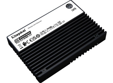Festplatte Kingston 3.84TB SSD NVMe PCIe 5.0x4 U.2 2.5" 3D eTLC RI AES-256 SEDC3000ME/3T8