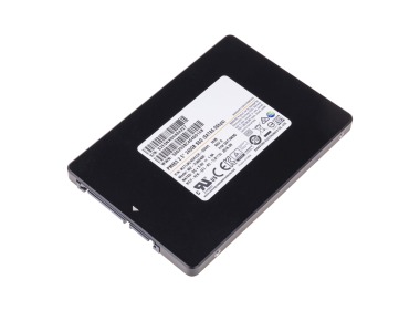 Festplatte Samsung 240GB SSD SATA 6G 2.5" TLC RI MZ7LM240HCGR-00005